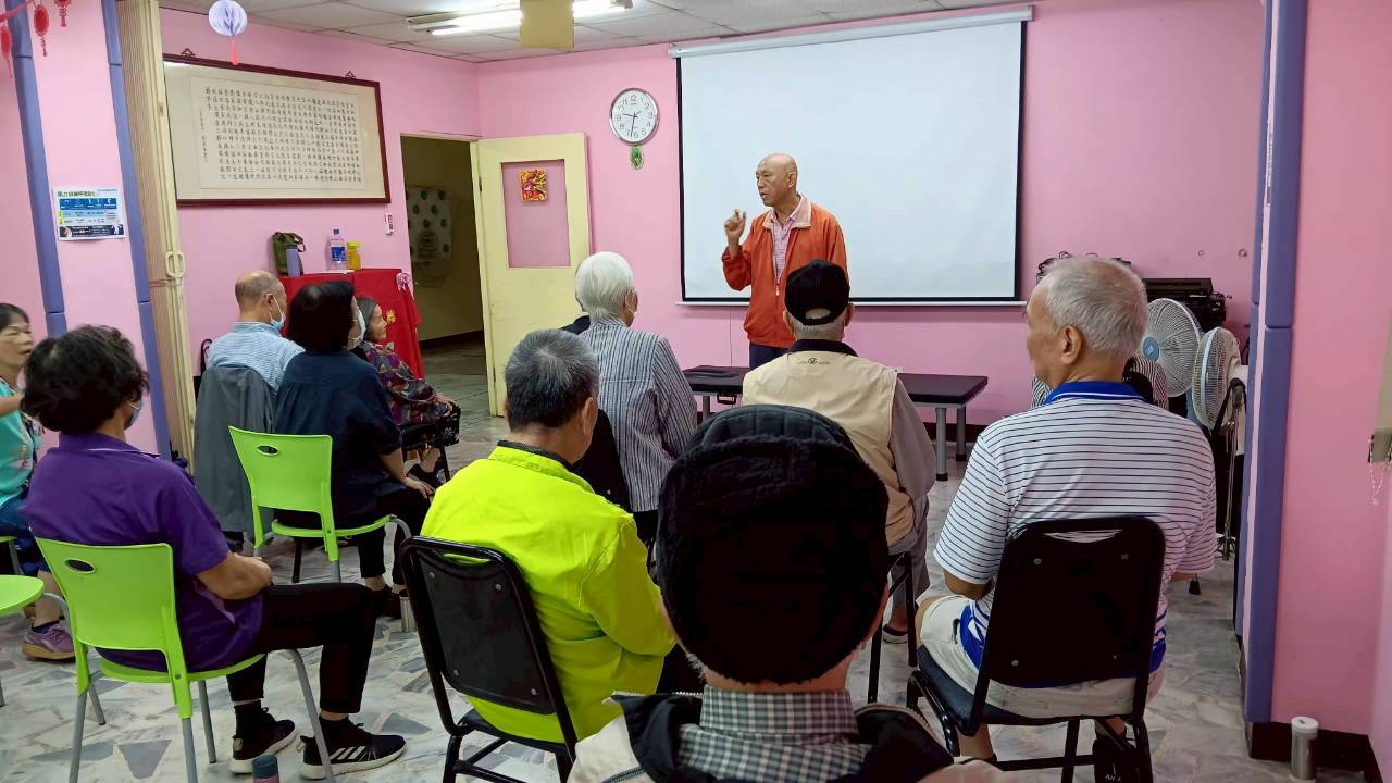 眼部按摩：調理飛蚊症.眼壓高 (標題圖檔)